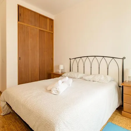 Διαμέρισμα Sleeps 4 Wifi Armação de Pêra